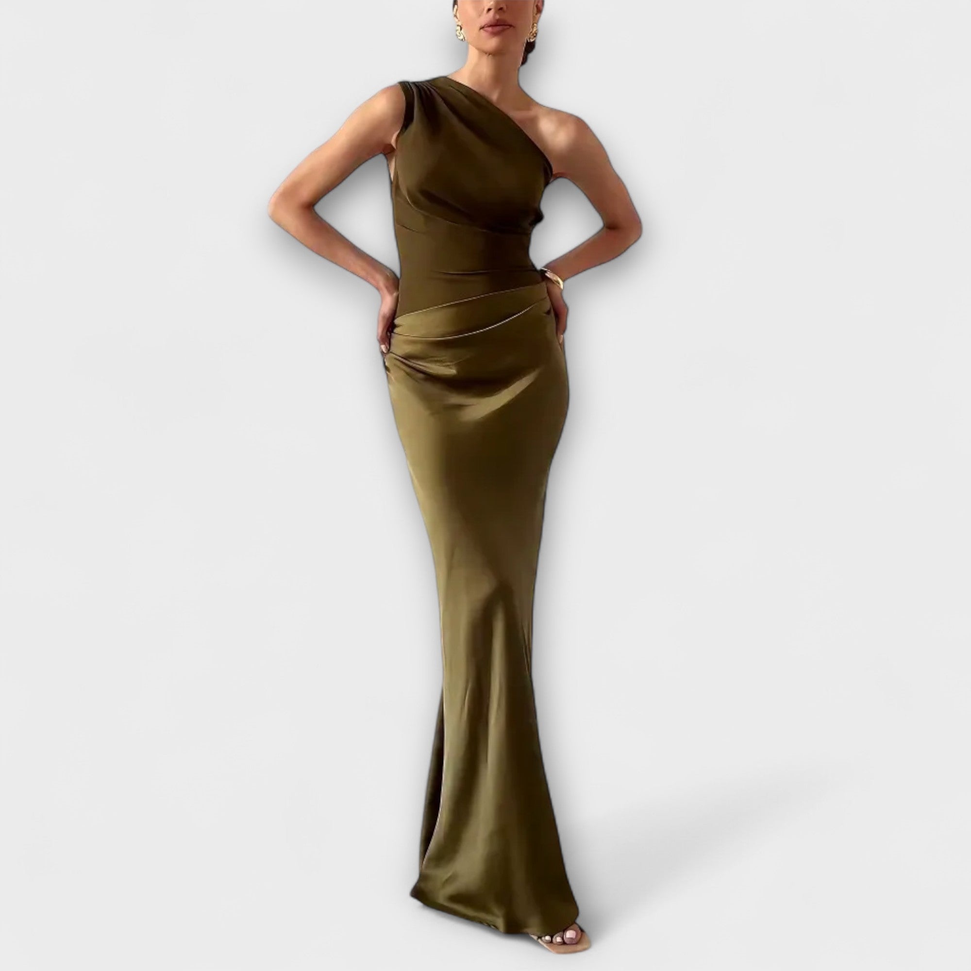 Emilia | Elegant Maxi Kjole med Én Skulder og Fald
