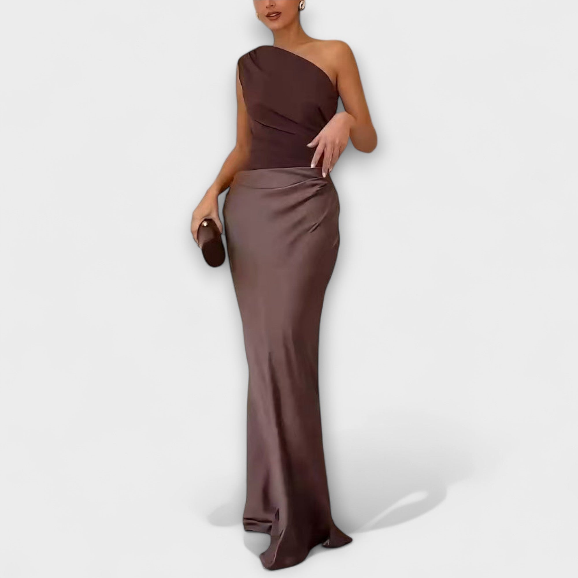 Emilia | Elegant Maxi Kjole med Én Skulder og Fald