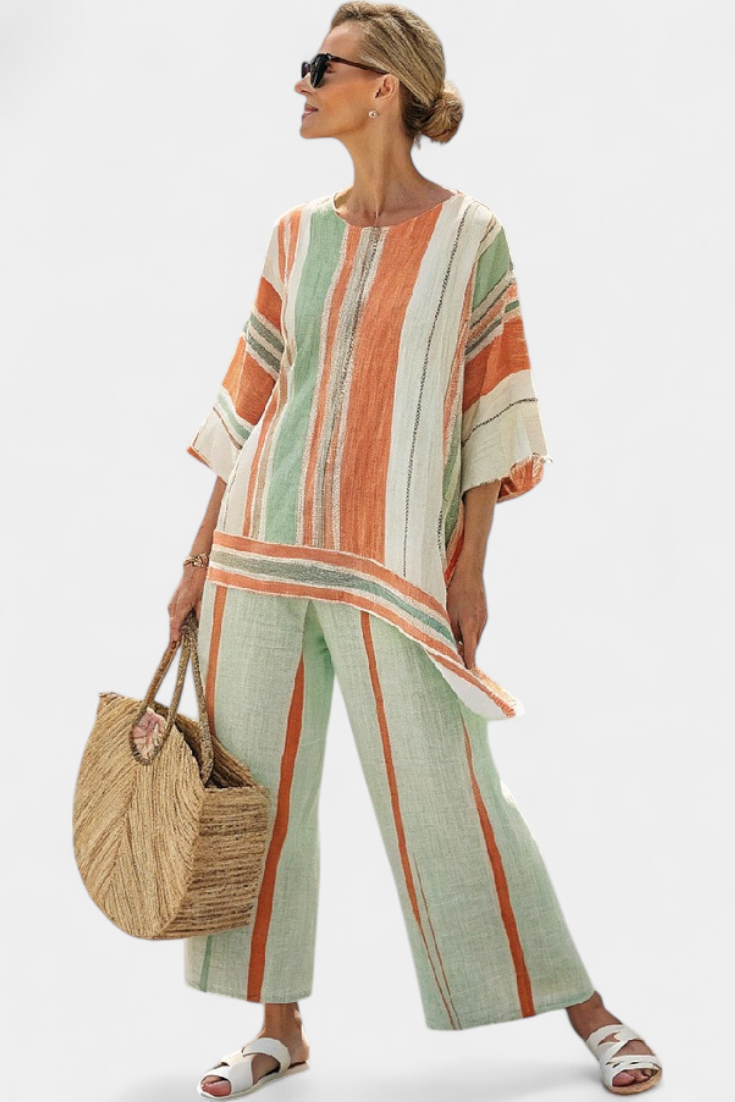 Elegant sæt med en linned bamboobælte, asymmetrisk bluse og brede bukser til en raffineret stil