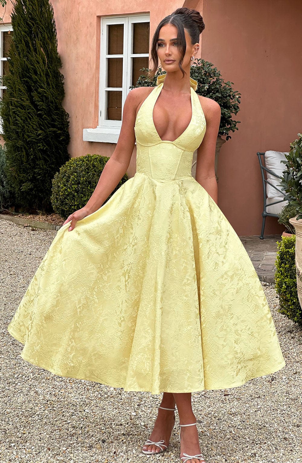 Adoria | Elegant Kjole med Amerikansk Udsnit
