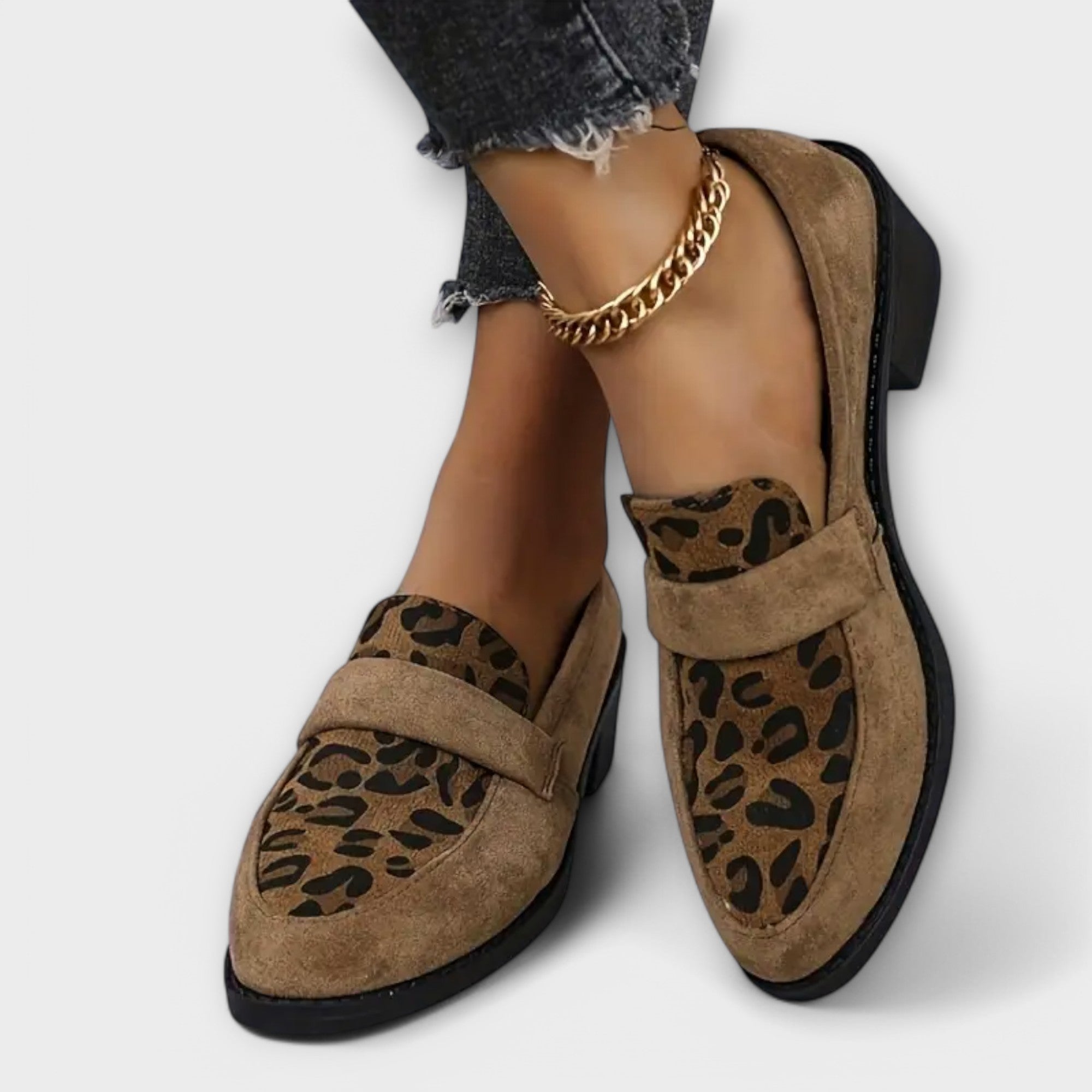 Karla | Elegante damesko med leopardmønster