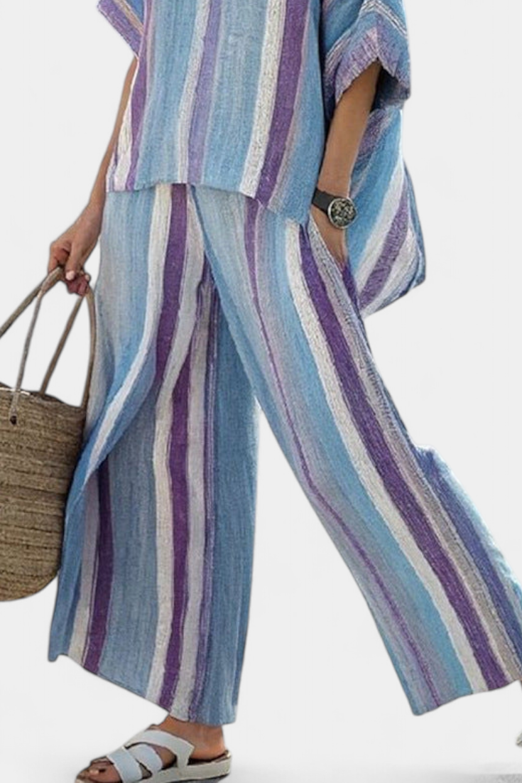 Elegant Daisy-sæt med striber i nuancer af mauve og pastelfarvet blå for et sofistikeret look