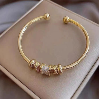 Regulerbar Armbånd med Gyldne Charms