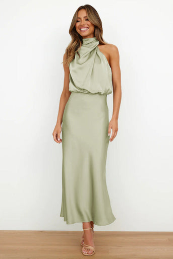 Benthe - Midi Kjole med Off-the-Shoulder Design