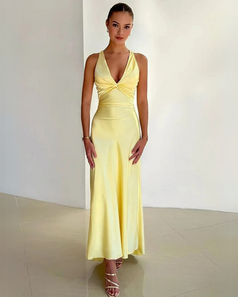 Ismay | Skinnende satin kjole