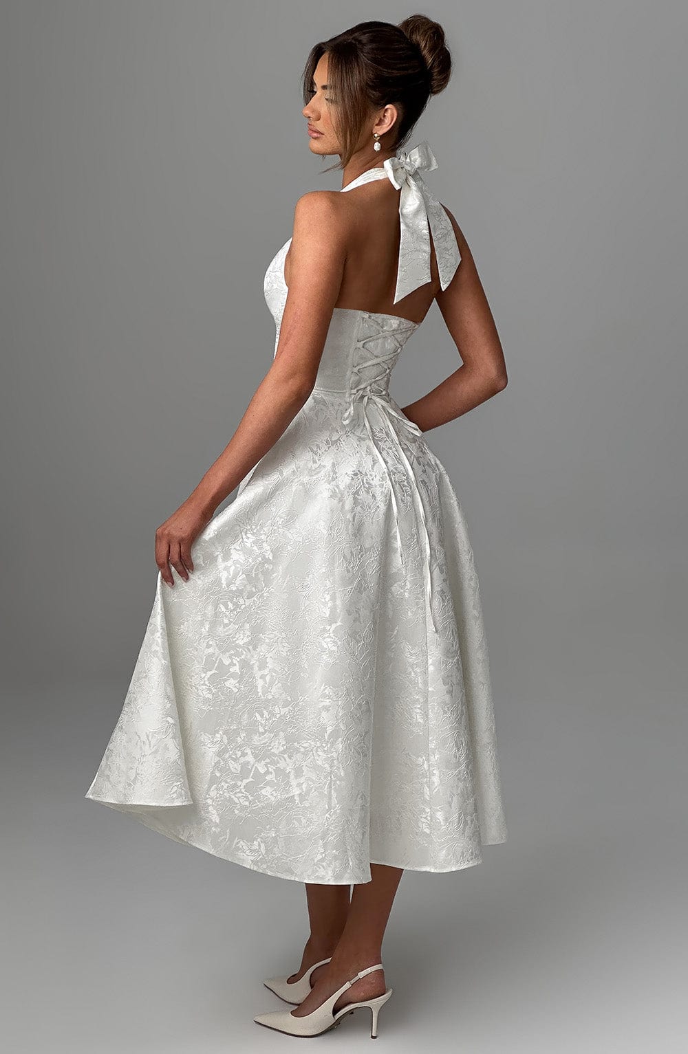 Adoria | Elegant Kjole med Amerikansk Udsnit